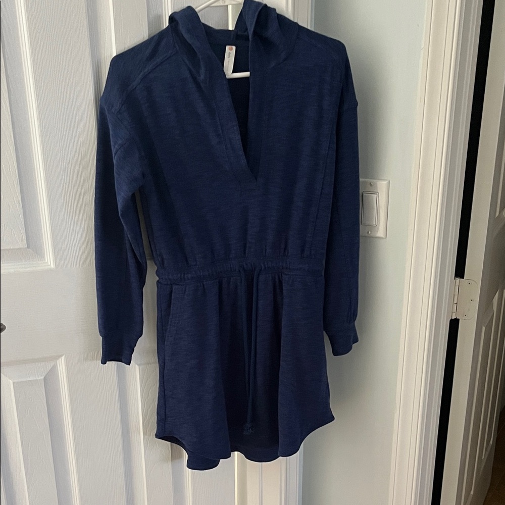 Anthropologie Daily Practice tunic.